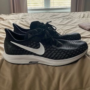 Nike air zoom Pegasus, size 10